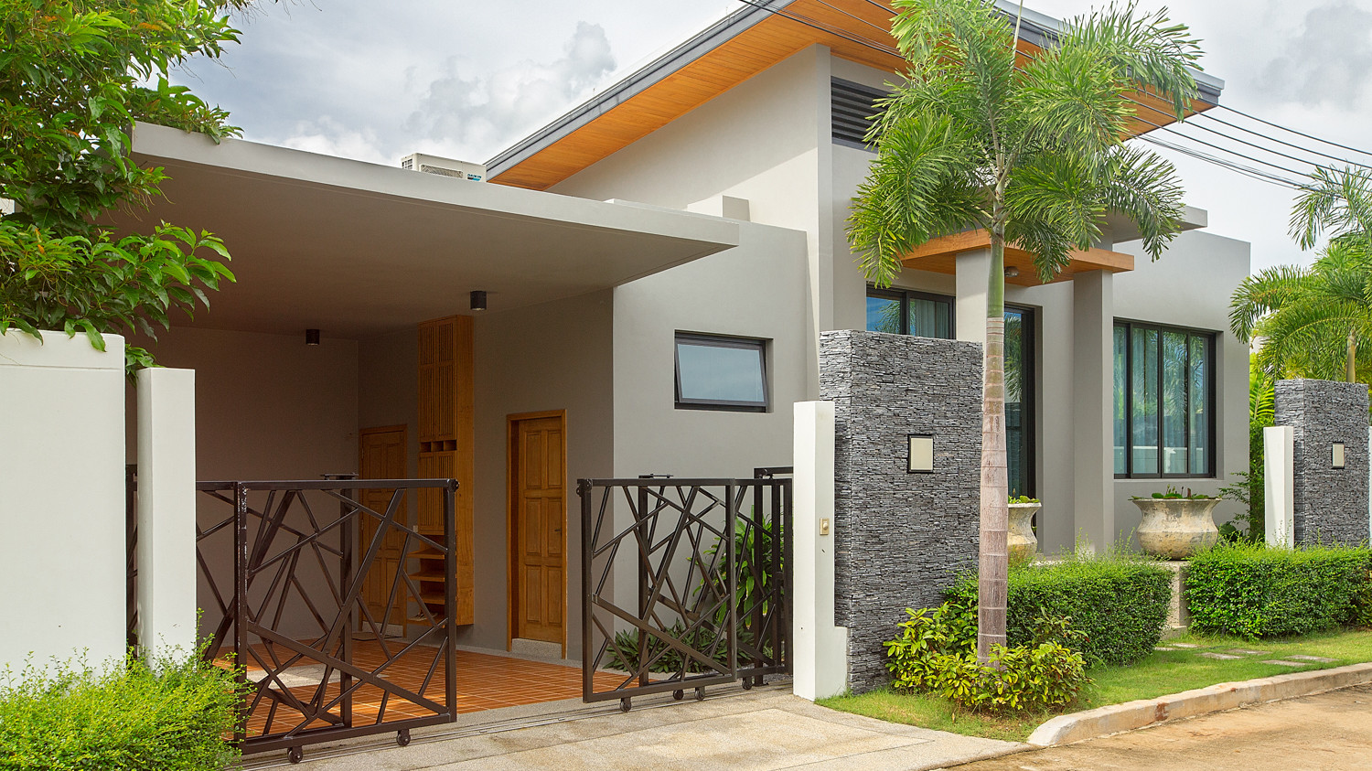 Phuket buy house. Baan bua Villas Phuket отзывы.